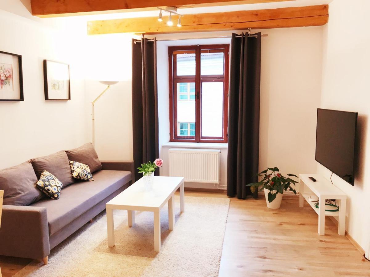 Apartman 2Kk Sauna And Aromatherapy ยีห์ลาวา ภายนอก รูปภาพ